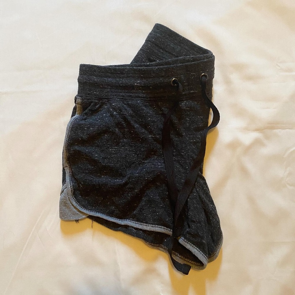 LOUNGE SHORTS